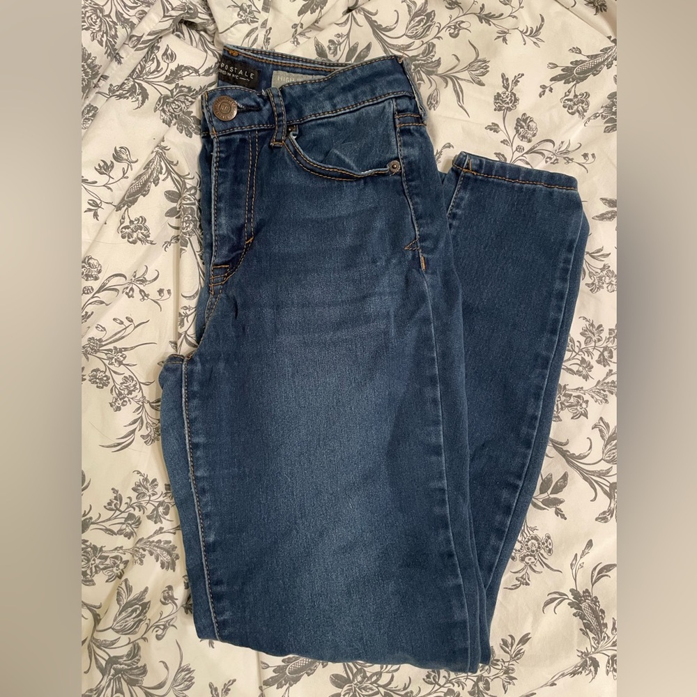 Aeropostale high waisted medium wash jeggings (short)